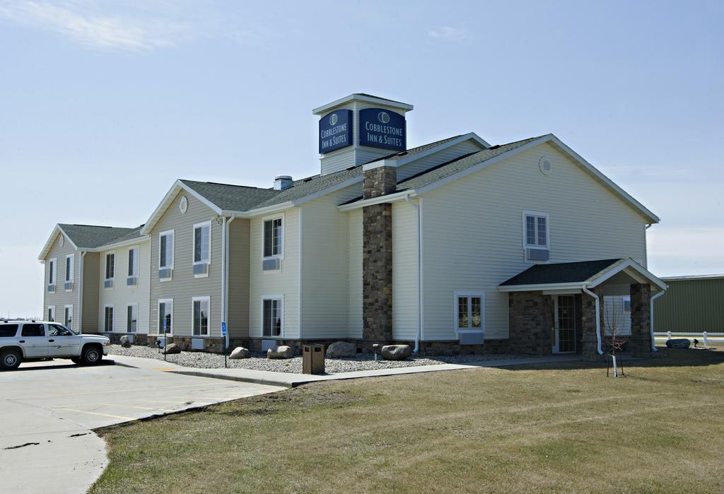 Cobblestone Inn & Suites - Langdon Buitenkant foto