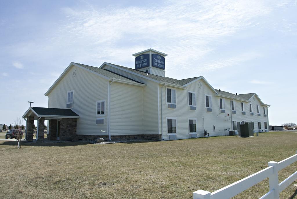 Cobblestone Inn & Suites - Langdon Buitenkant foto