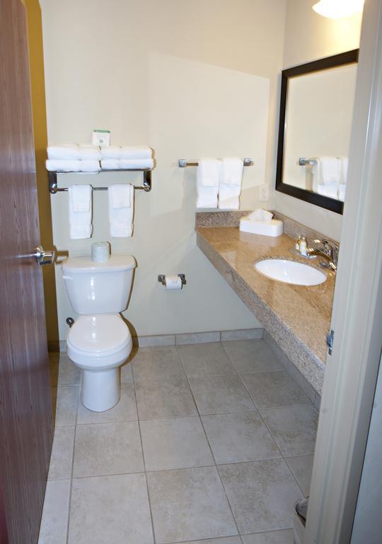 Cobblestone Inn & Suites - Langdon Buitenkant foto
