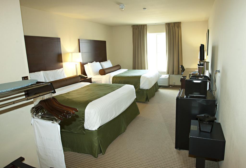 Cobblestone Inn & Suites - Langdon Buitenkant foto