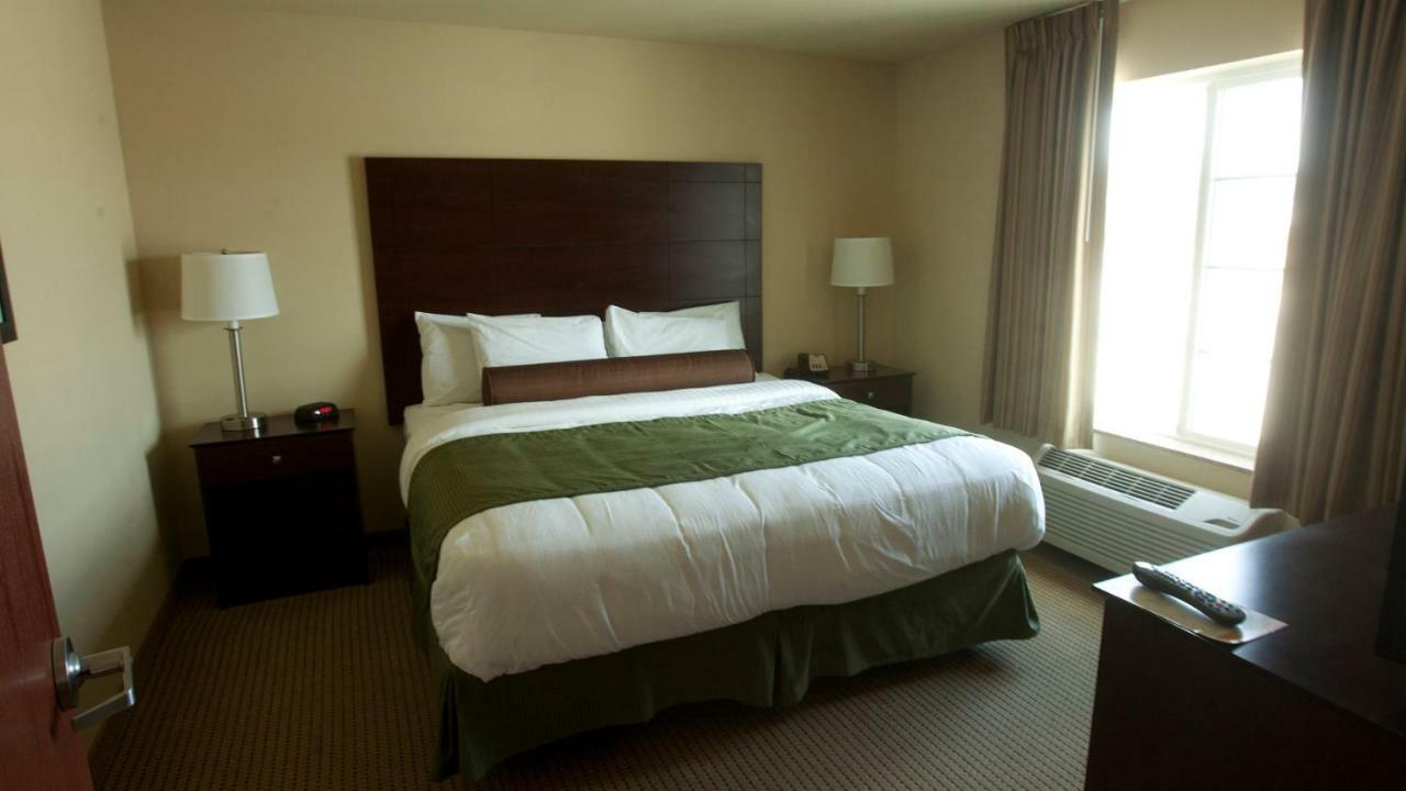 Cobblestone Inn & Suites - Langdon Buitenkant foto